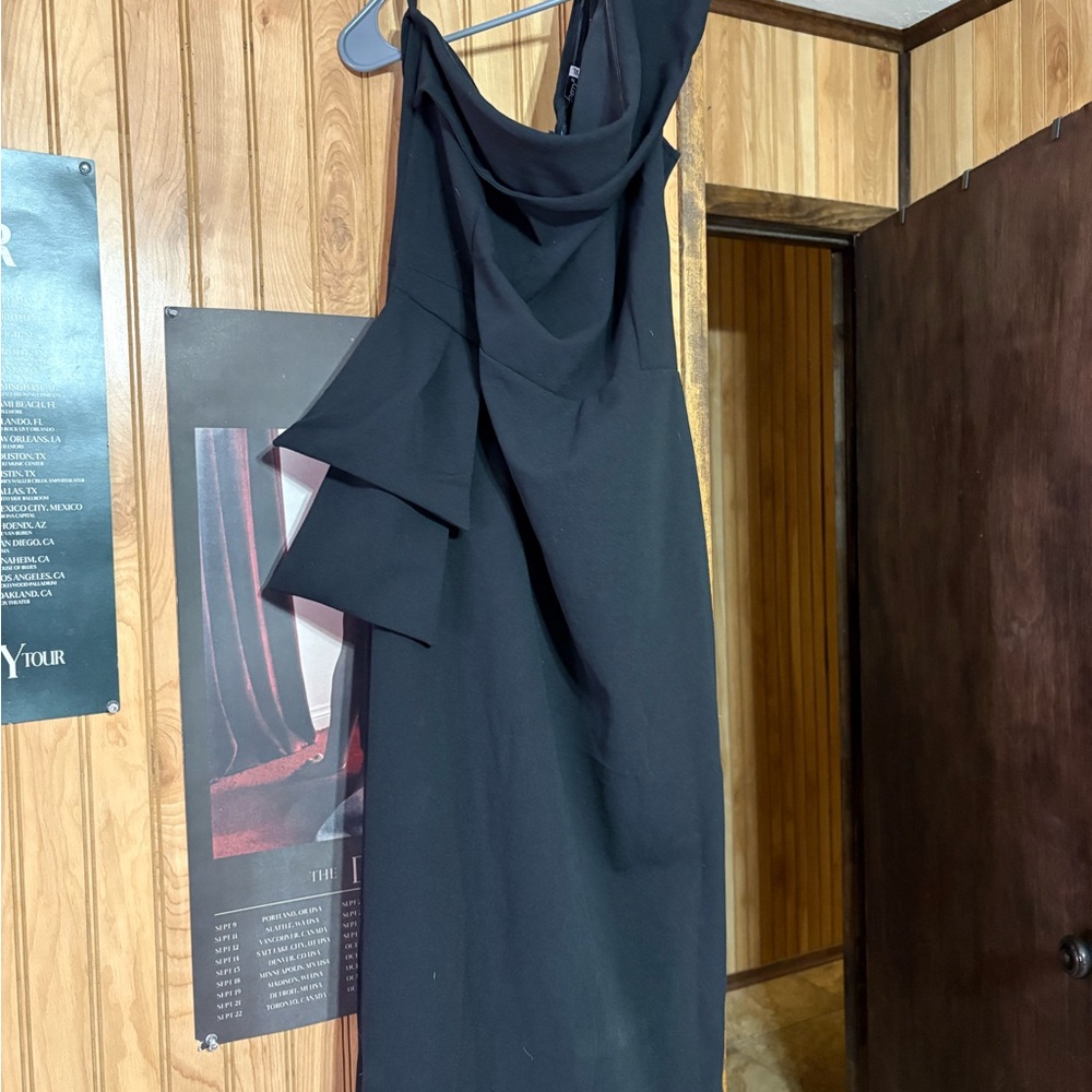 Chic One-Shoulder Black Dress